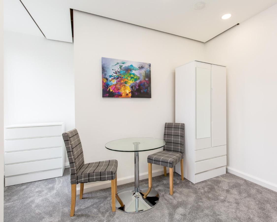 Ferienwohnung Modern Studio Next To Edinburgh Castle Exterior foto
